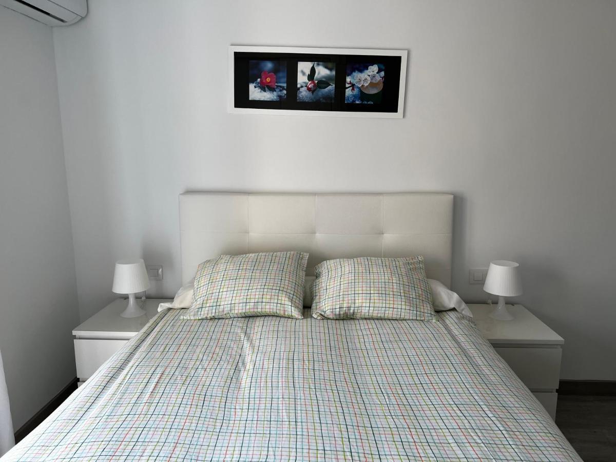 Apartamentos Roquetas Beach Roquetas de Mar Luaran gambar