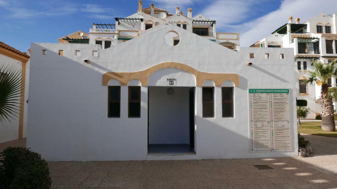 Apartamentos Roquetas Beach Roquetas de Mar Luaran gambar